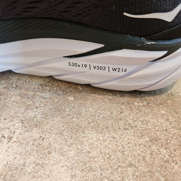 HOKA One One Clifton 8 Black & White Women's Size 6 Running Shoes - Picture 14 of 16